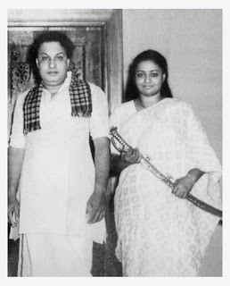 mgr+and+first+wife+thangamani.jpg