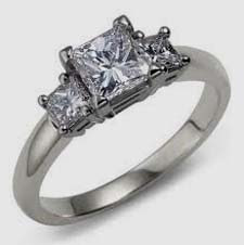 WEDDING RING PRINCESS DIAMOND