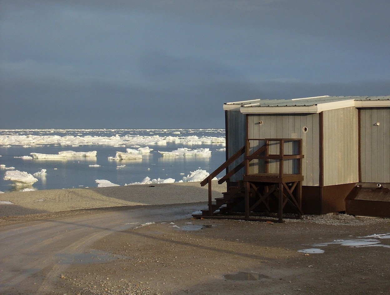 Ultima Thule Igloolik and Hall Beach, two nearby arctic settlements in