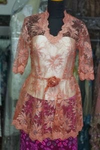 Trend Model Kebaya Untuk Wanita Gemuk Terkini Trend Model Kebaya Untuk Wanita Gemuk Terkini