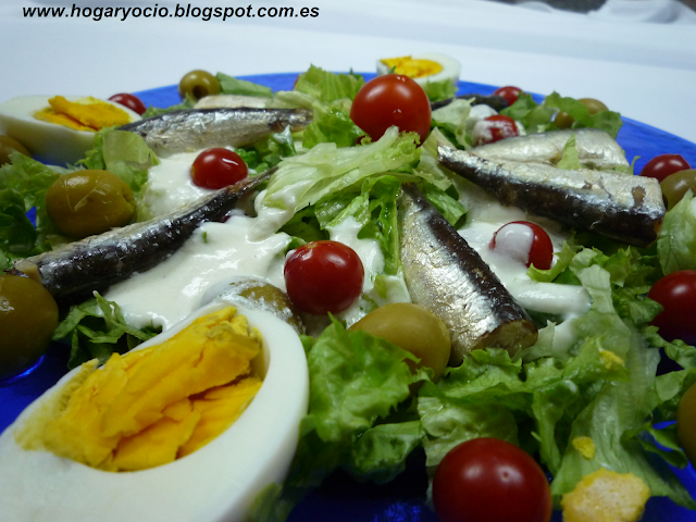 Ensalada De Sardinillas Con Salsa De Yogurt
