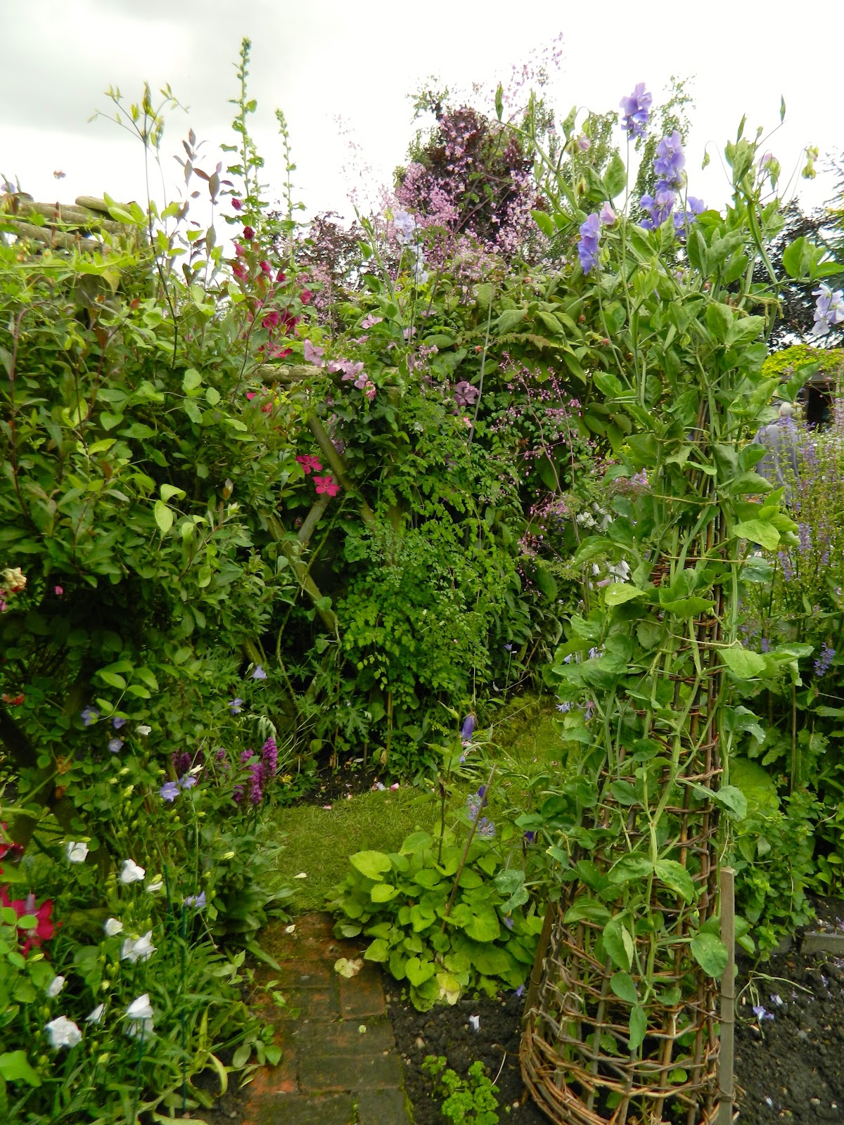 Pam's English Cottage Garden: Grafton Cottage, An Iconic English
