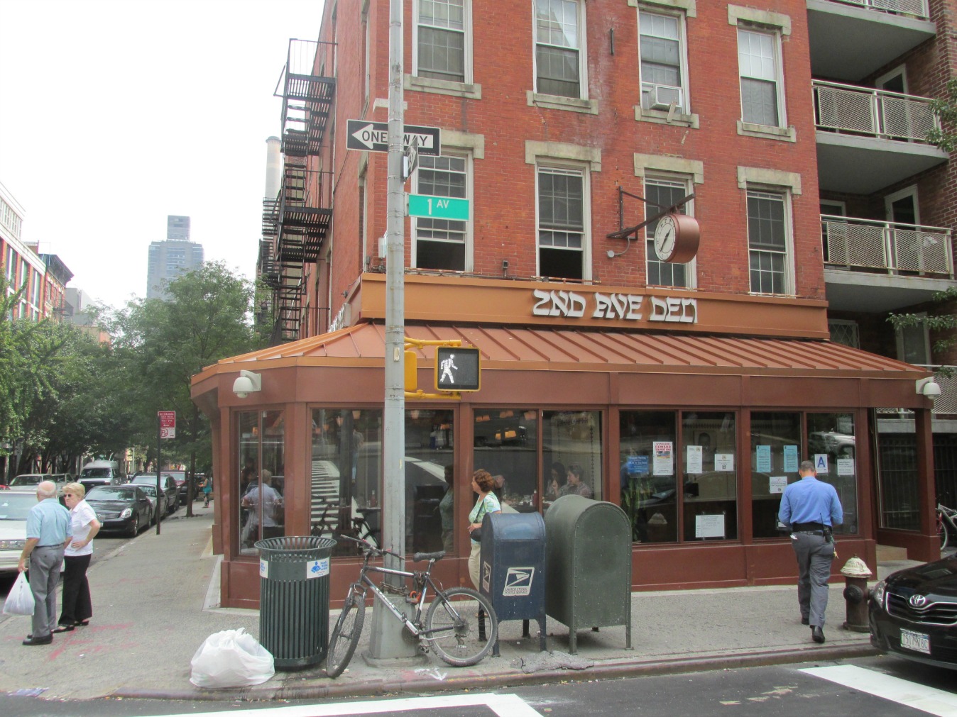 Midtown Blogger/Manhattan Valley Follies 2nd Avenue Deli, Upper East Side