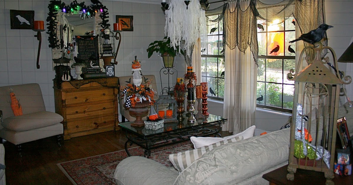 Decorating with Dodi Creepy Cloth