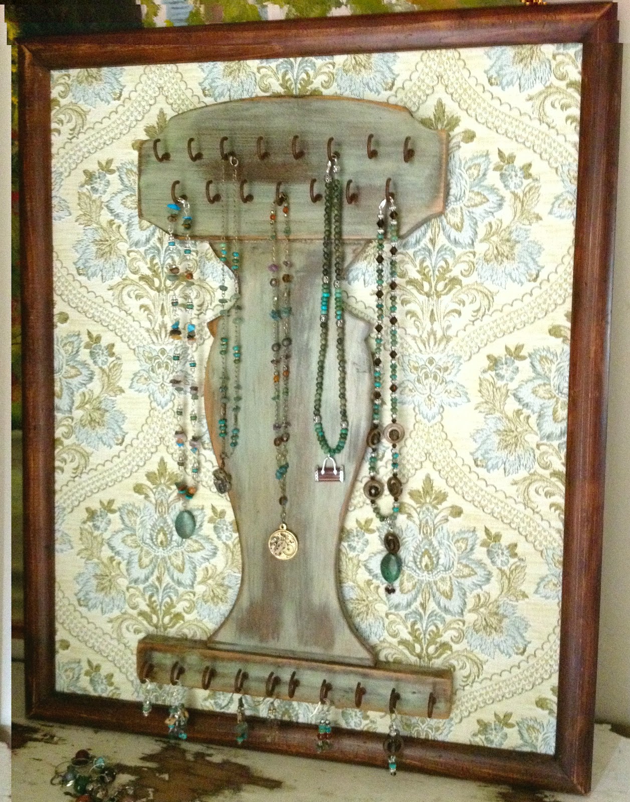 Aesthetics...A Junker's Journal Jewelry Duty Inspired by Jury Duty?