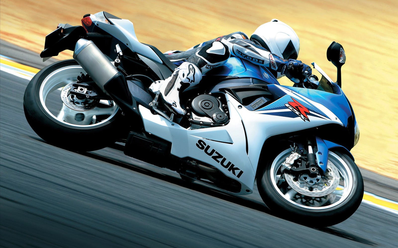 2011 suzuki gsx r6005B15D