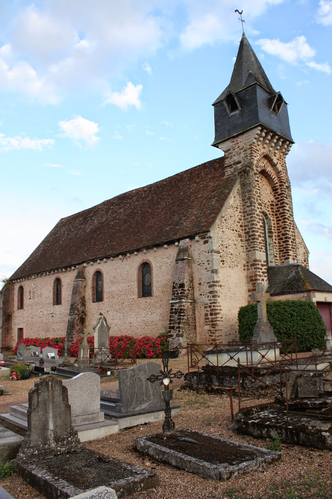Atlas roman SaintLuperce Eglise SaintLuperce (28)