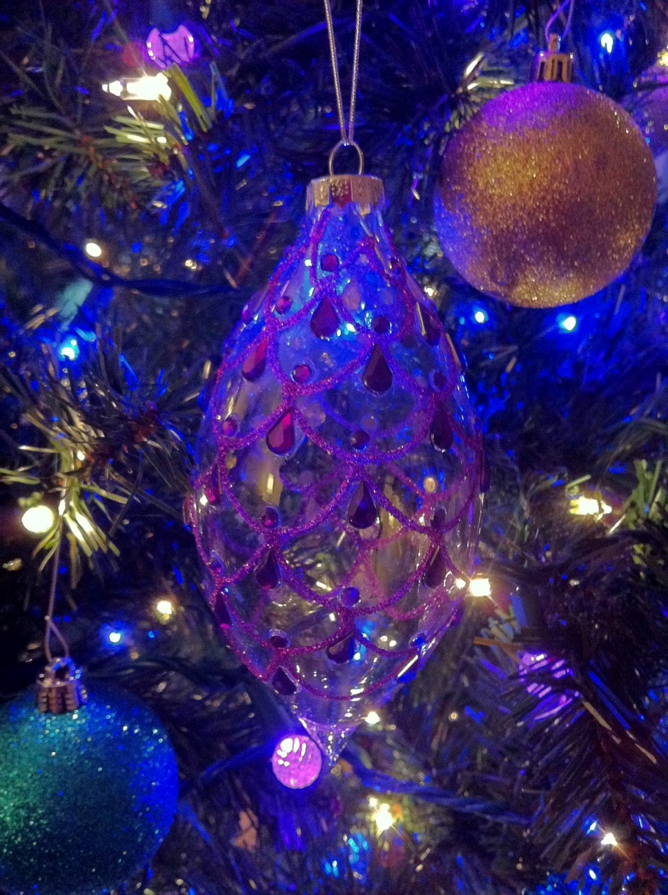 Life and Other Shenanigans: Peacock Christmas Tree