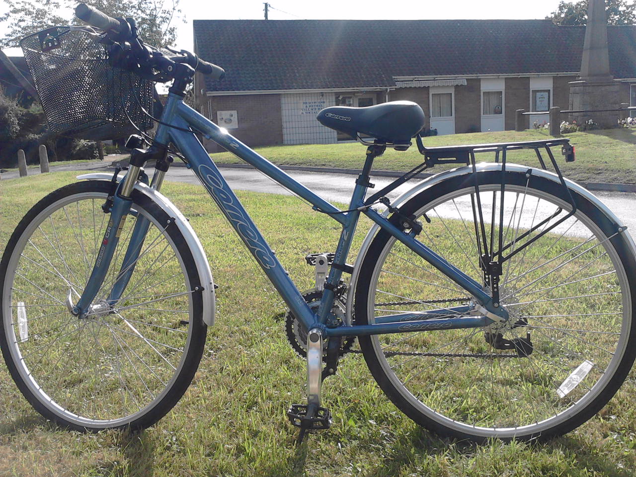 ladies carrera crossfire bike