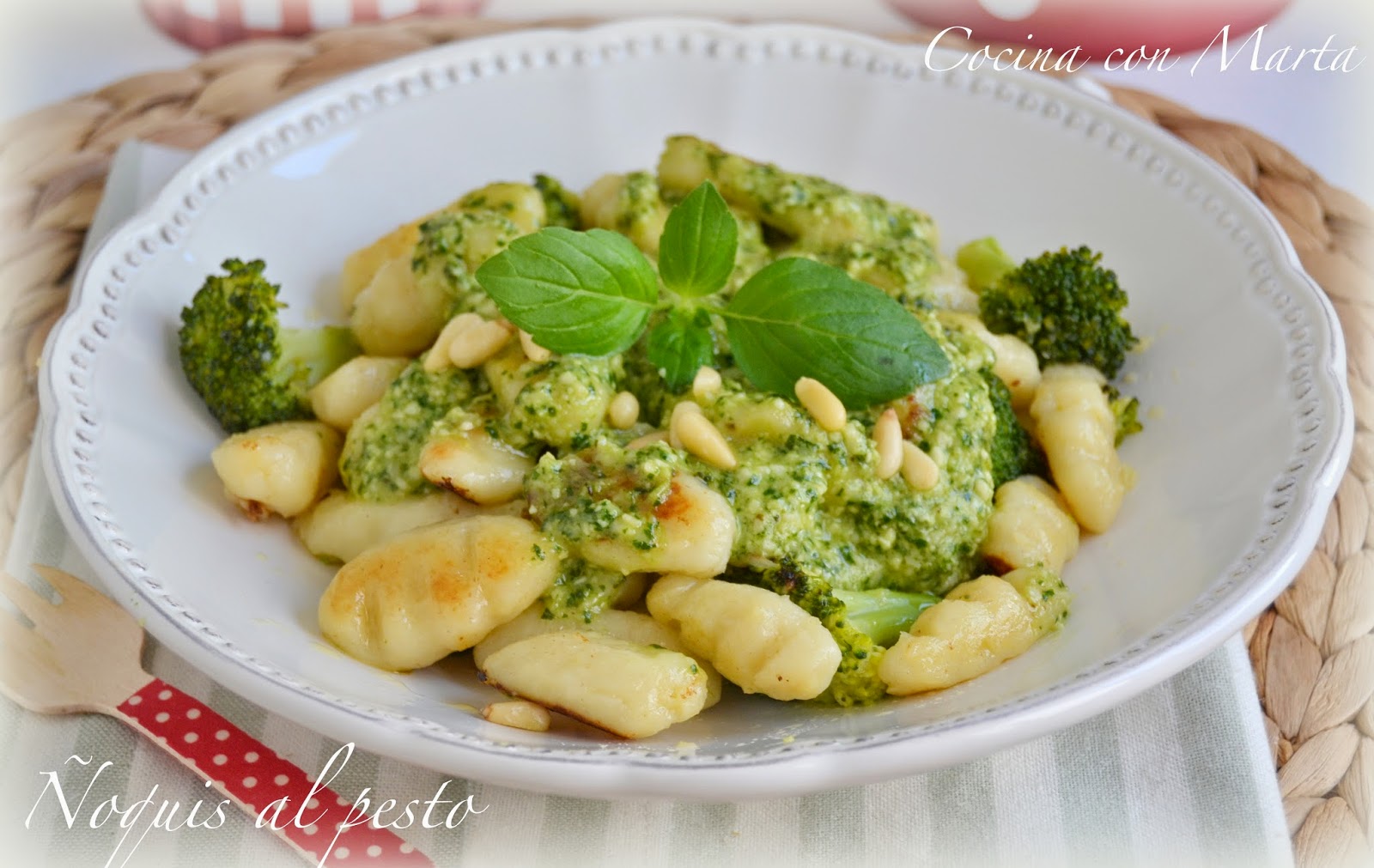 Gnocchis Al Pesto (ñoquis)
