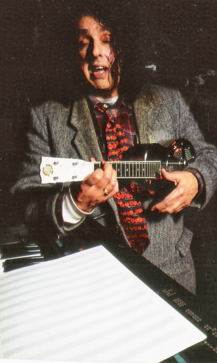 Beltona Resonator Instruments Tiny Tim's Ukuleles Part 1