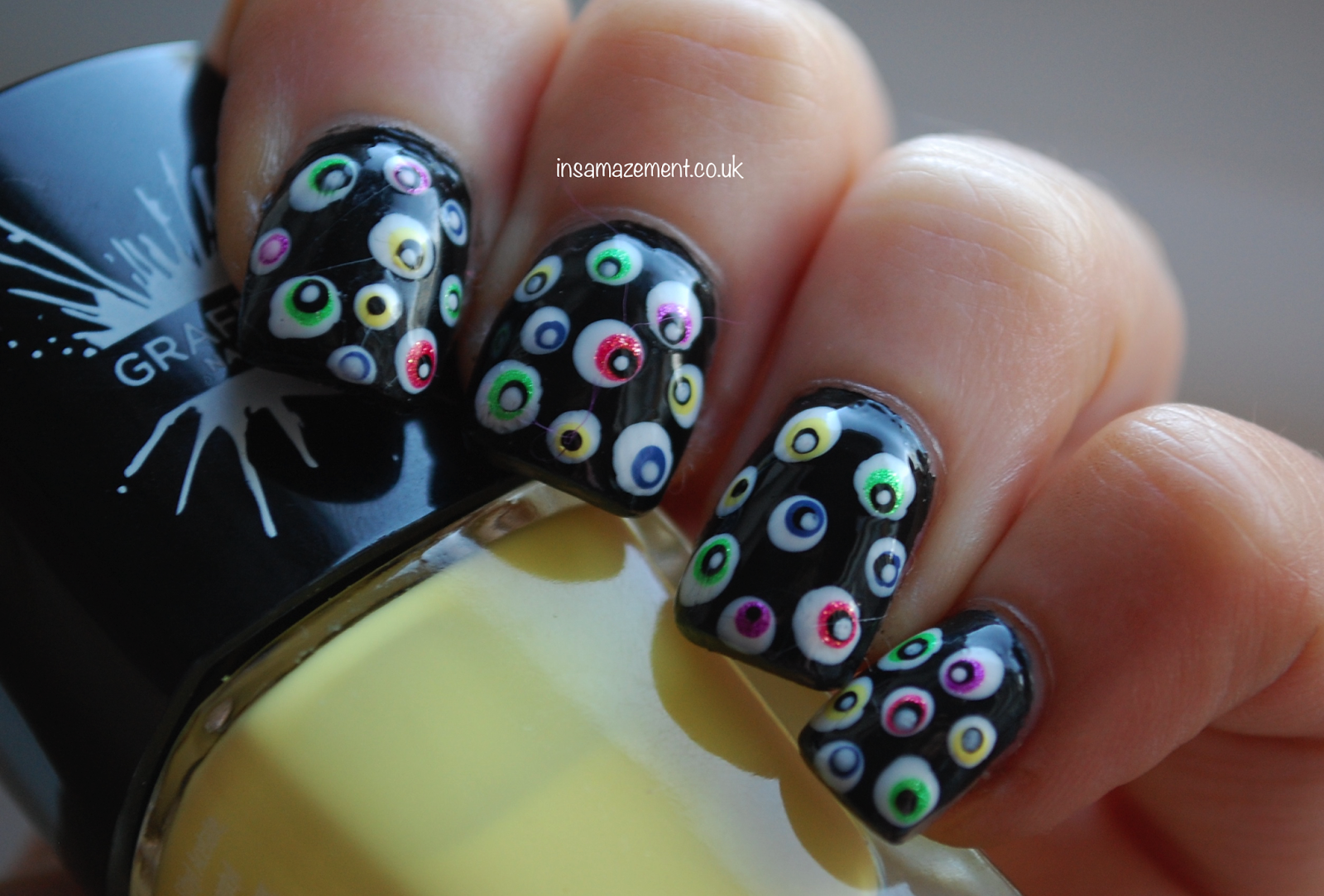 In SAMazement Googly Eye Halloween Nail Art Tutorial