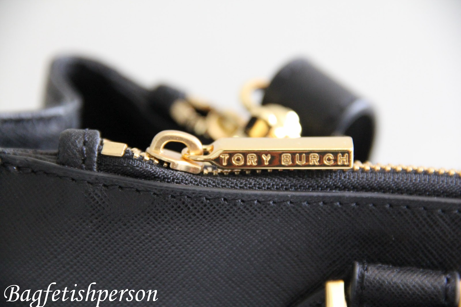TORY BURCH replacement handbag zipper pull gold tone , 1 1/4 x 1/4 inches