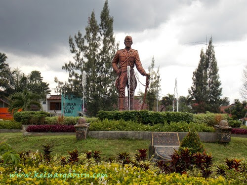 Hamid Roesdi di Taman Simpang Balapan