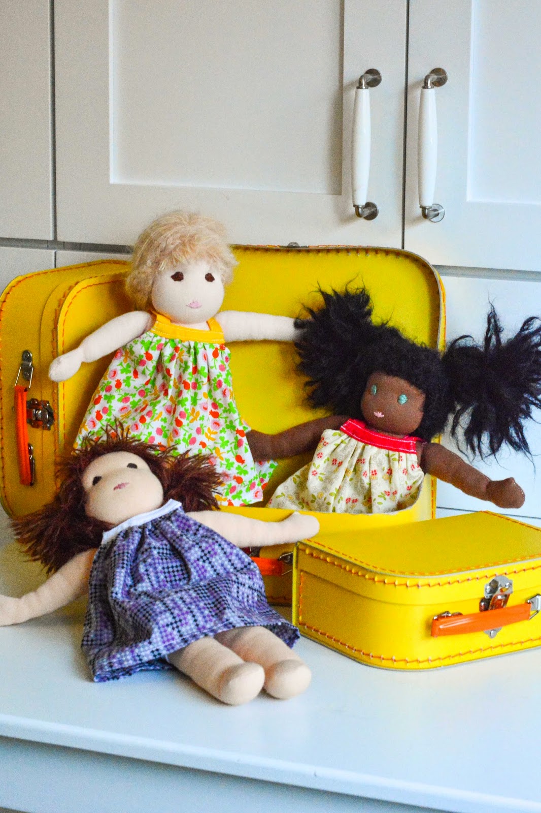 Aesthetic Nest Sewing Waldorf Doll Wardrobes (Part I)