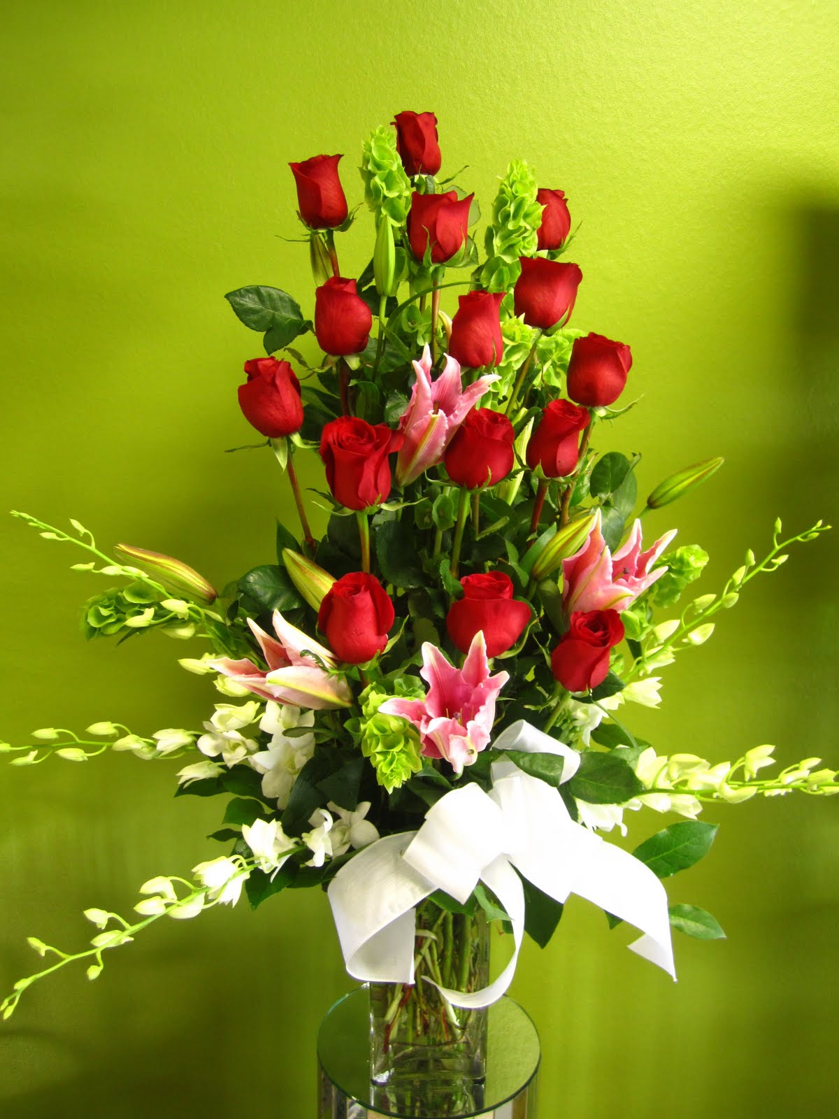 Bernardo's Flowers HighEnd Arrangements