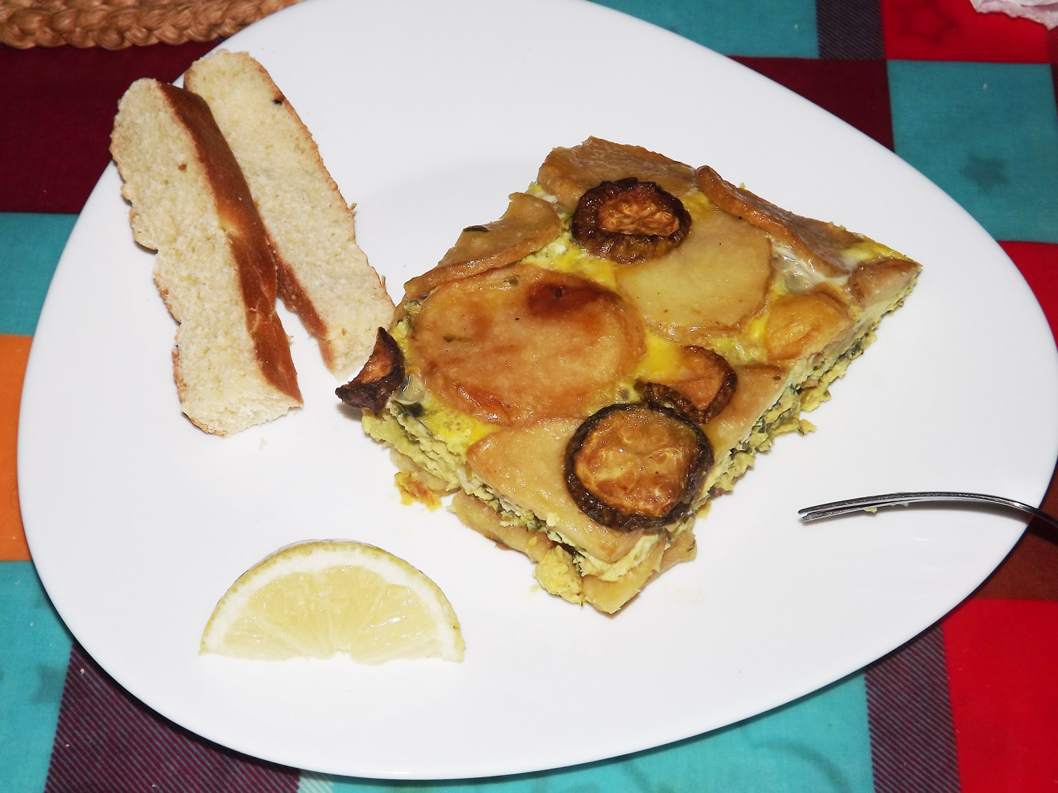 Gourmand & Gourmet Tajine Tunisien poulet courgette et pomme de terre.