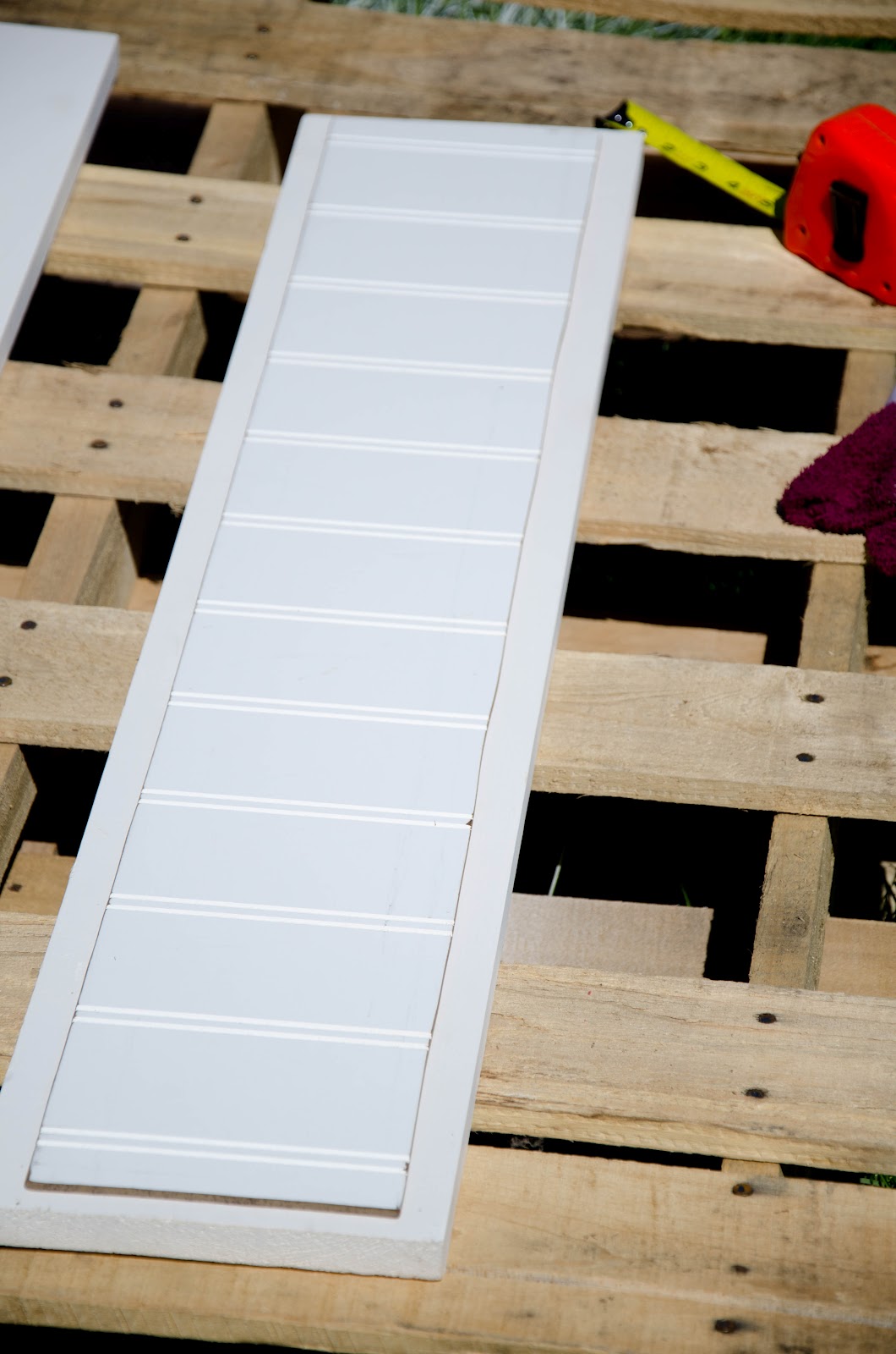 Beadboard hooks tutorial Housewives of Riverton