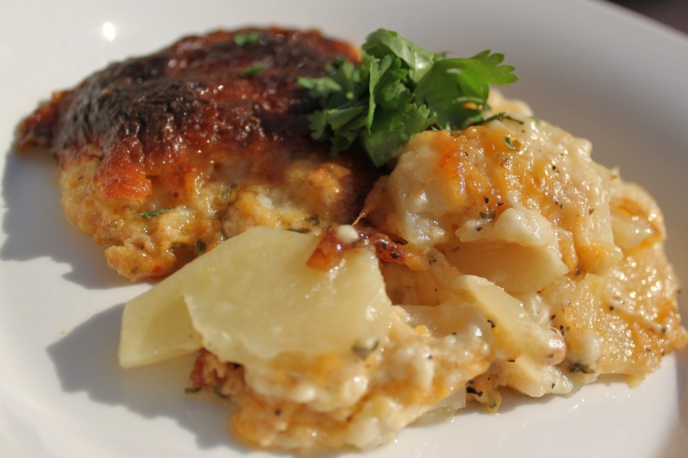 Potatoes Cheese and Sour Cream Casserole What's Cookin' Italian Style