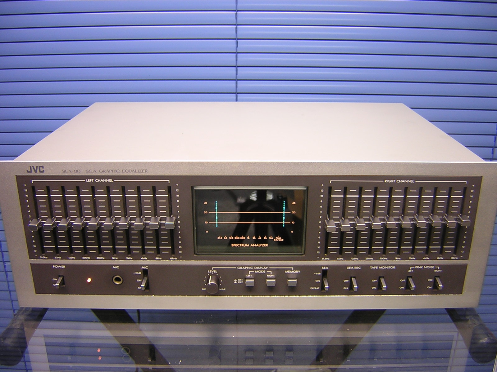 JVC SEA80 Graphic Equalizer AudioBaza