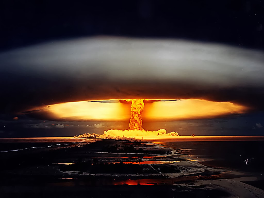 atomic bomb mushroom cloud atomic bomb mushroom cloud