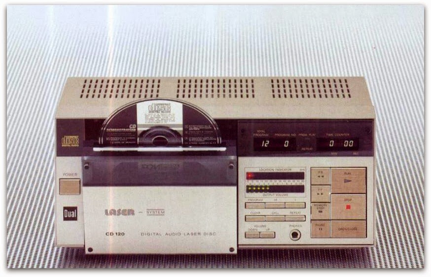 Vertical CD player (part 1 HITACHI) The Stereo Museum