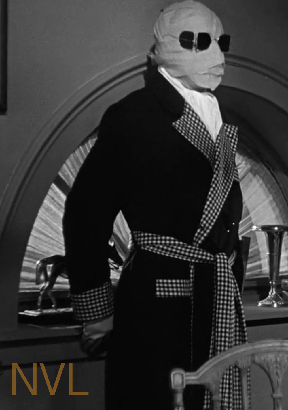 NewVintageLady: The lounging jacket from The Invisible Man