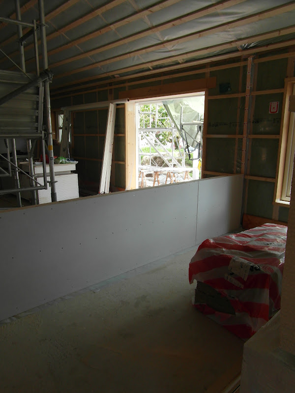 * Valnöt-Hus *: Röhrchen und Leitungen...