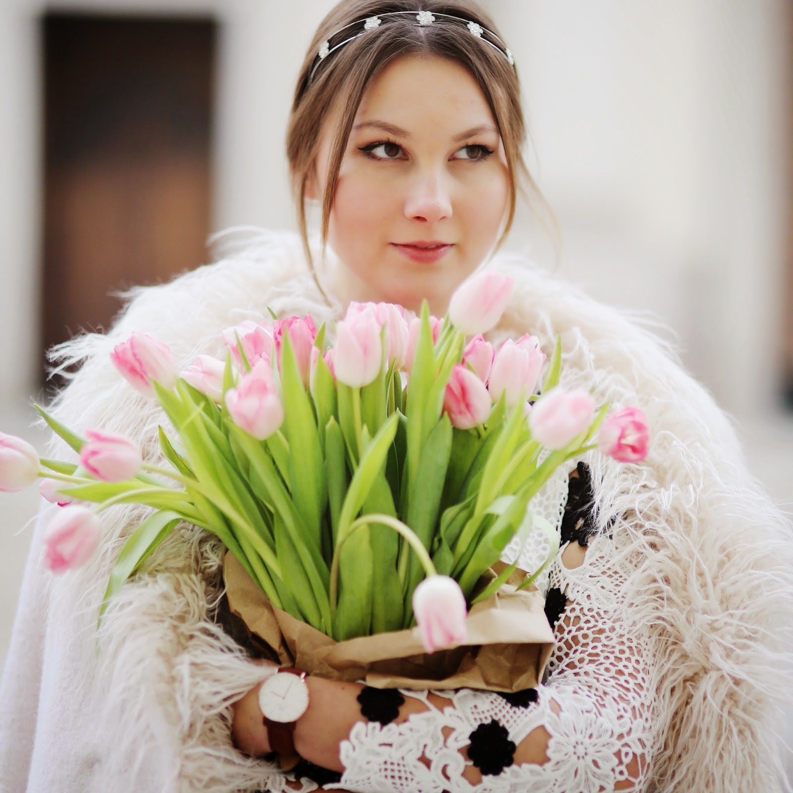 angelica ardasheva / daniel wellington watch / pink tulips