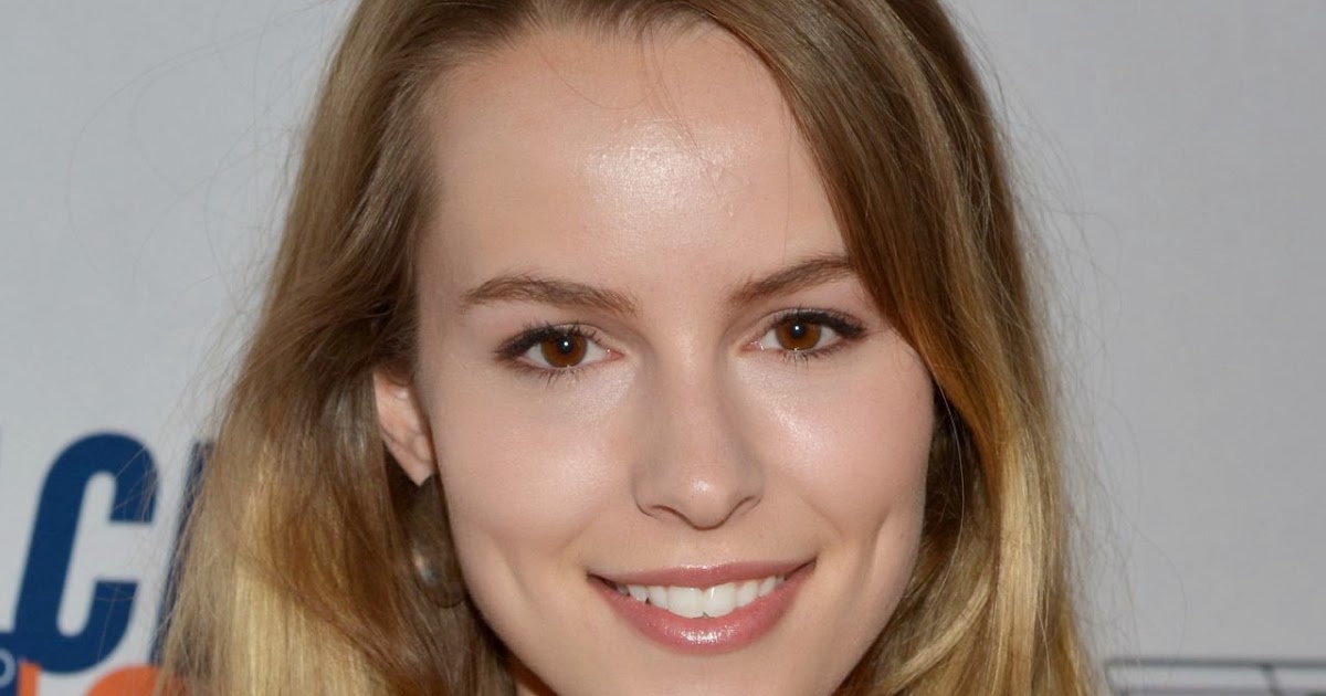 Celebs Galaxy: Bridgit Mendler – 2014 Race To Erase MS Event in Century