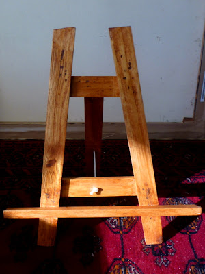 Table easel made of recycled timber by artist Jane Bennett