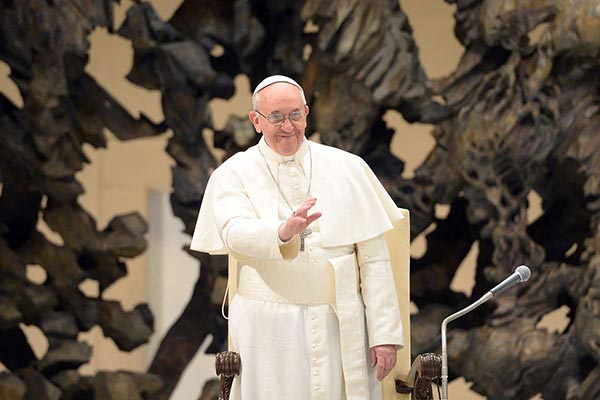 El papa Francisco denuncia una Tercera Guerra Mundial