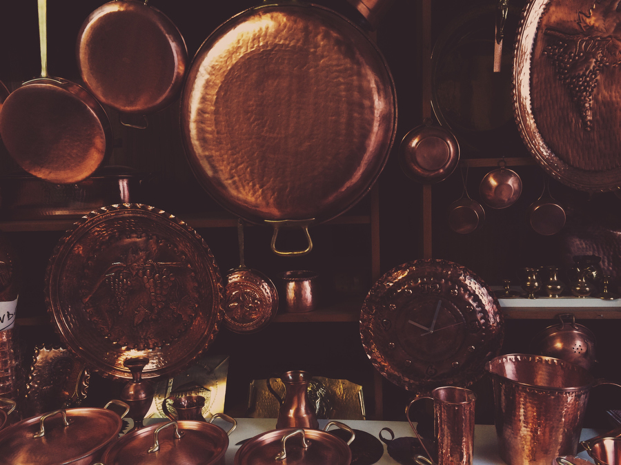 Copper pans, photographer - Katie Currid of Freckle & Fair