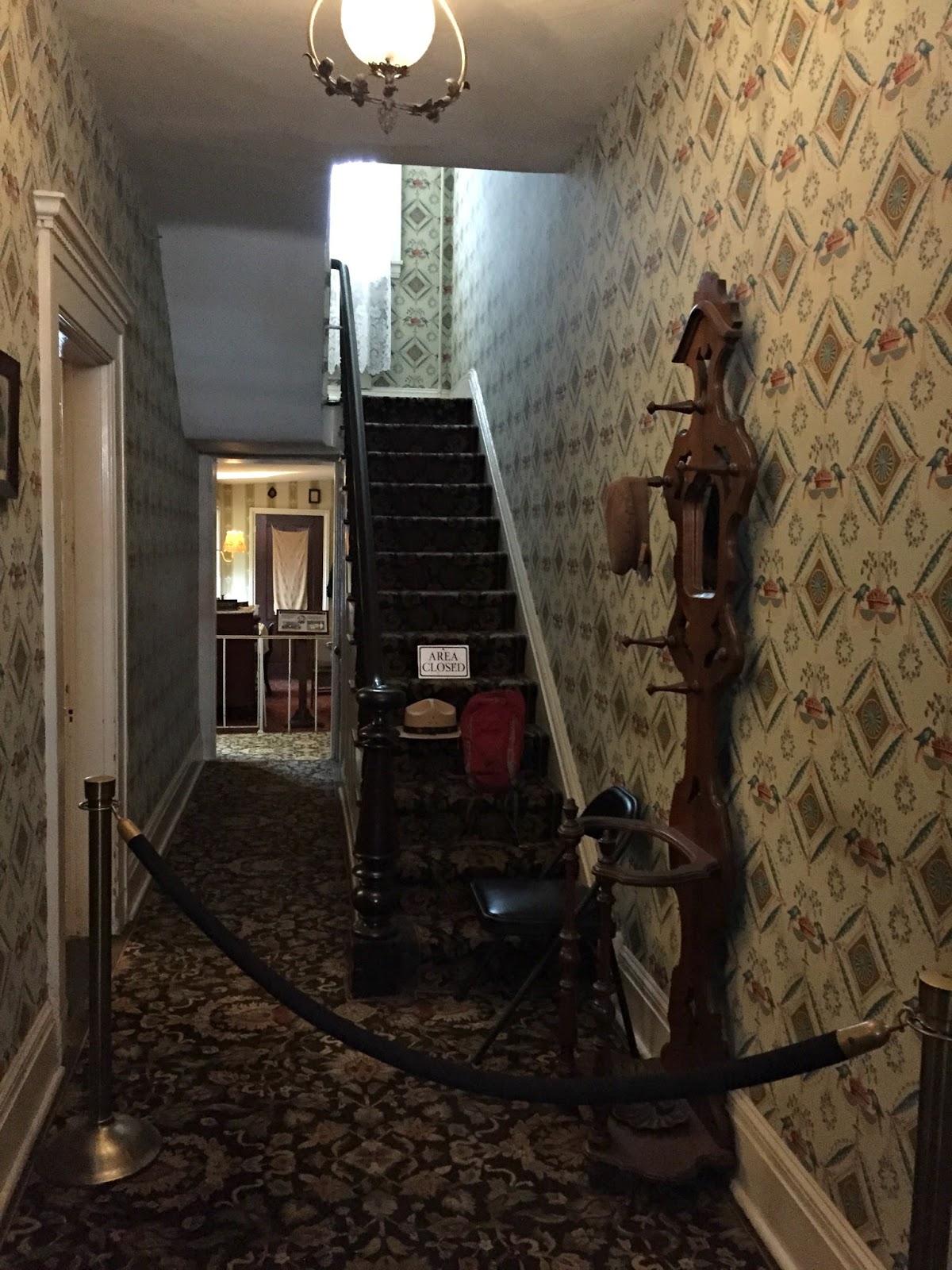 Visiting the Petersen House where President Lincoln Died Grateful