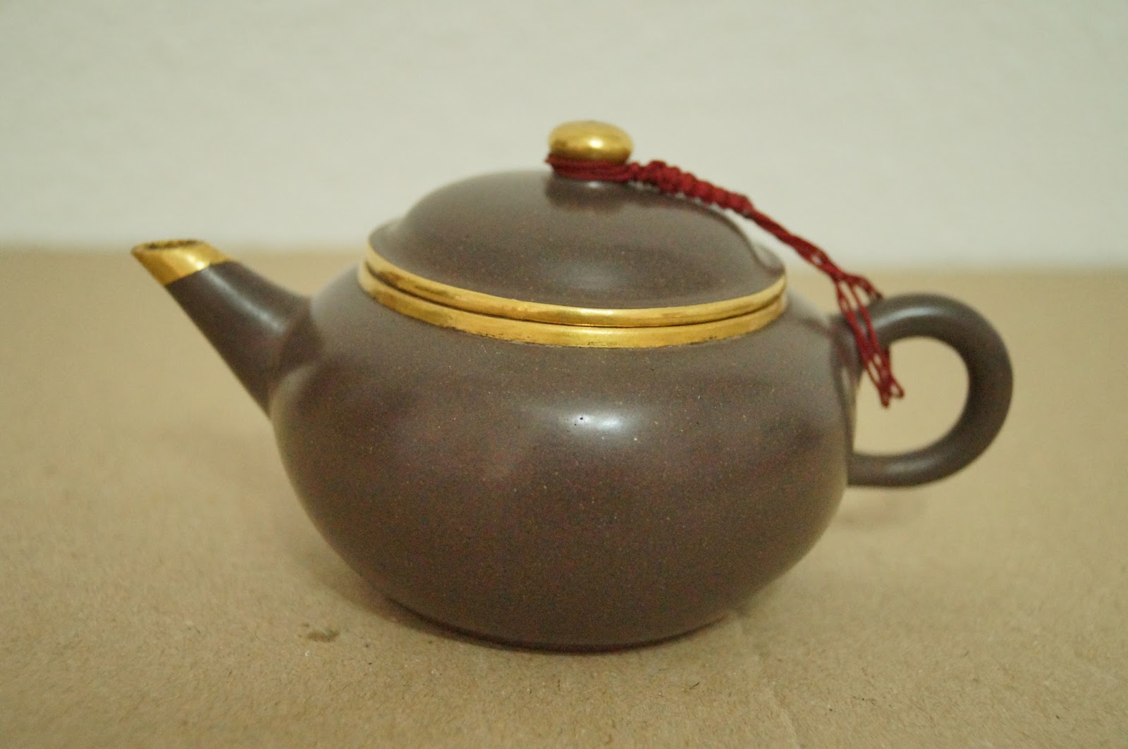Alan's Cyber Museum Polished teapots of Yixing