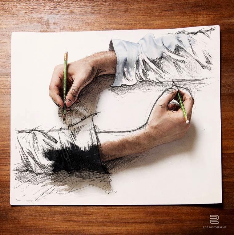 写真?イラスト?よく分からなくなる自画像写真集!