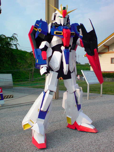 Zeta Gundam Box cosplay!! 🤣