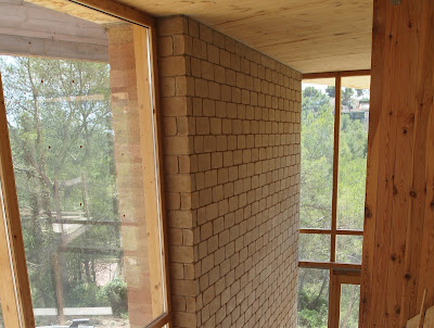 JUNIO 2011 - MUROS INTERIORES - ladrillo adobe | Diario de una Casa
