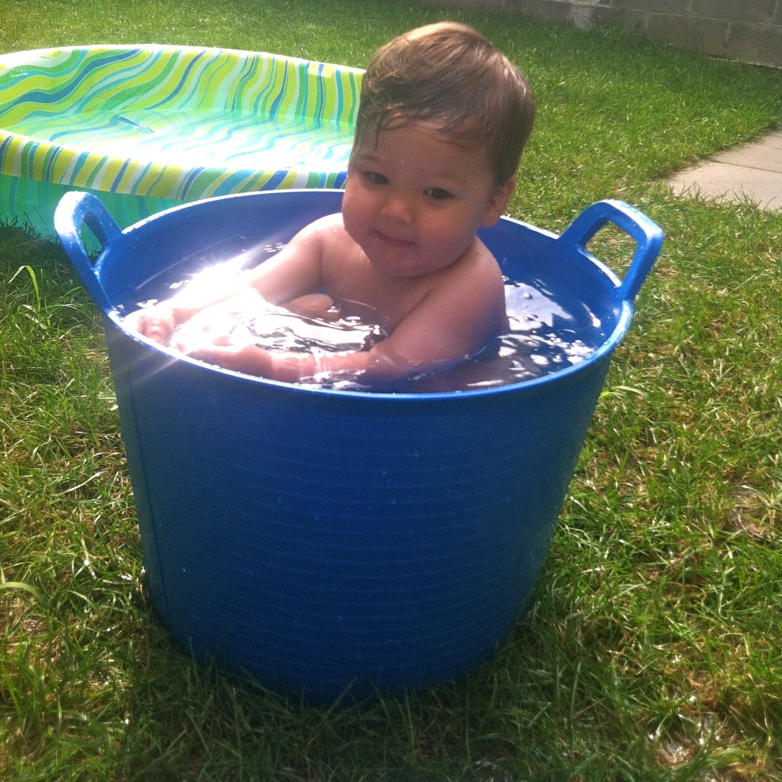 New York City Family Stick Your Baby in a Bucket How To Cool Off NYC