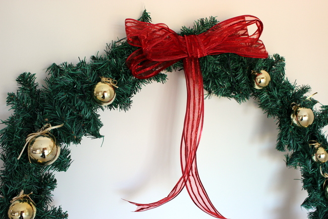 hessian ribbon spotlight