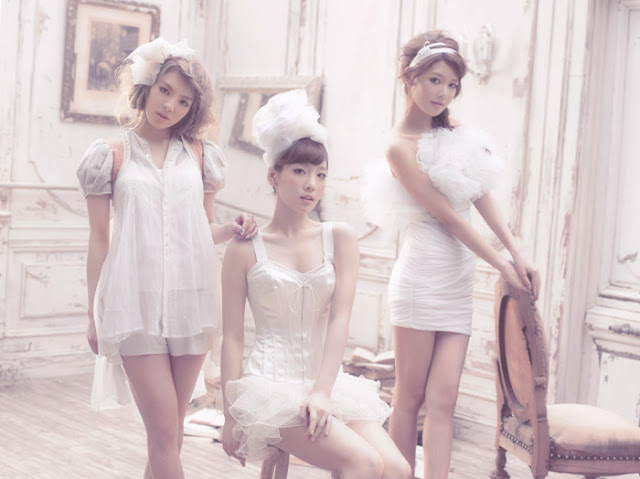 1st Japanese Album - Recopilatorio y nuevas fotos SNSD+Girls+Generation+1st+Japanese+Album+Wallpapers+%25285%2529