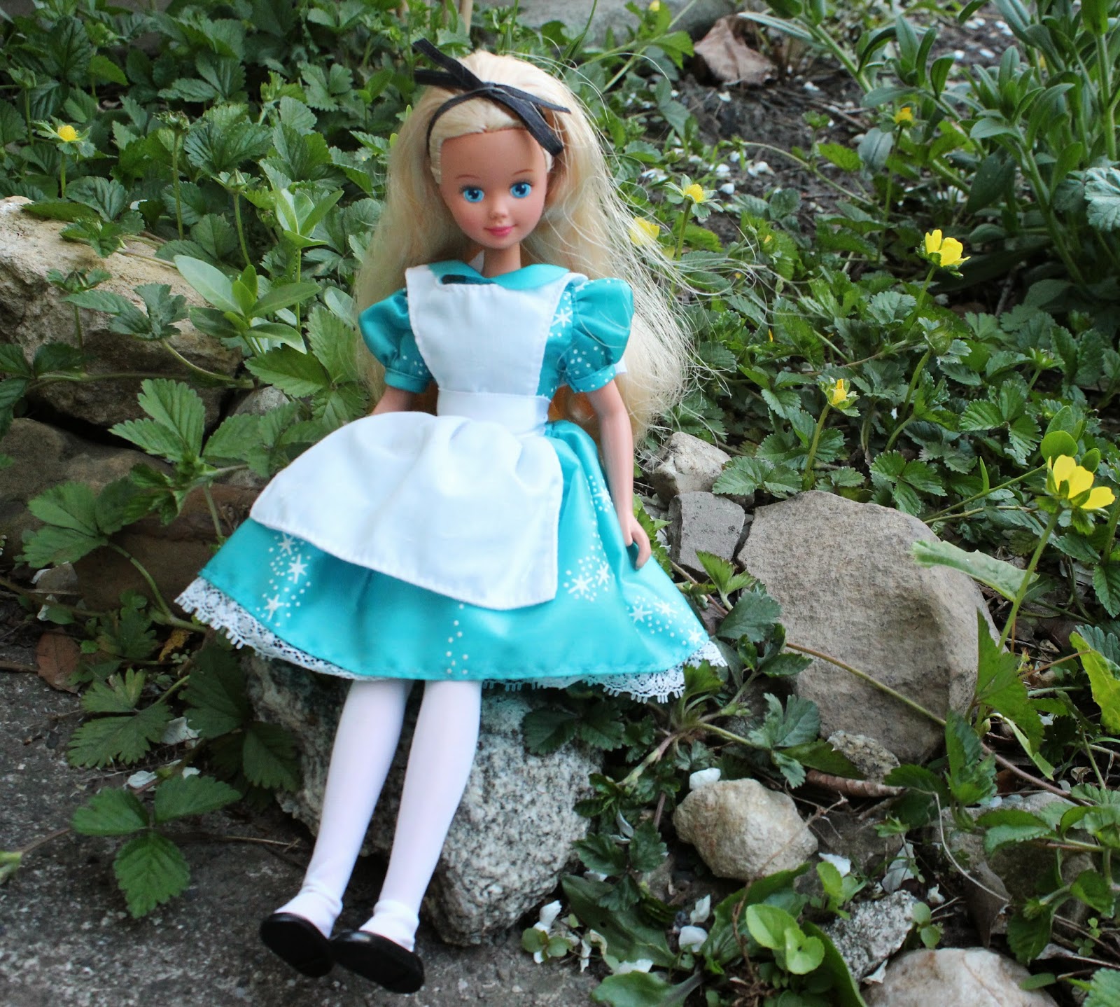 PLANET OF THE DOLLS: Doll-A-Day 127: Disney Alice by Mattel