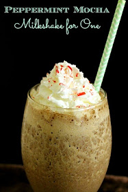 Peppermint Mocha Milkshake for One - no sharing required for this minty coffee milkshake! | www.fantasticalsharing.com