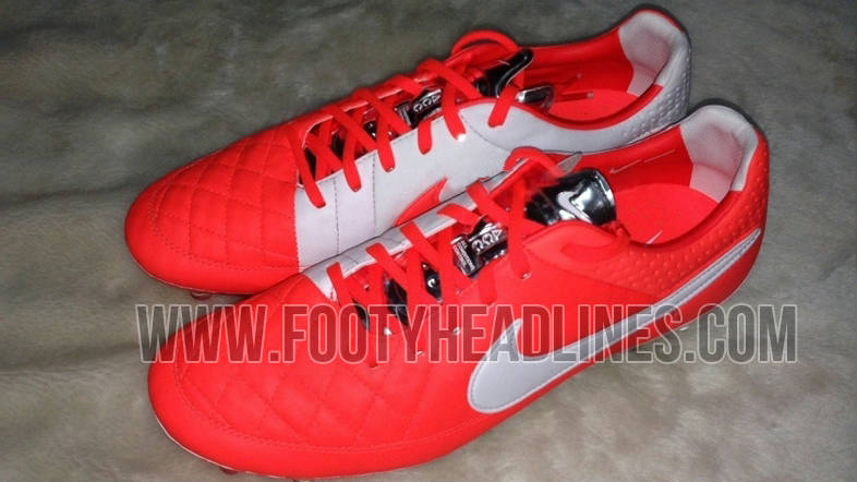 nike tiempo red and white 2014