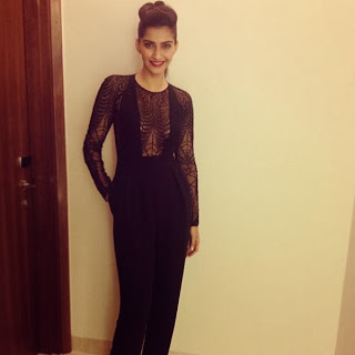Actress Sonam Kapoor at Elle Beauty Awards 2013 