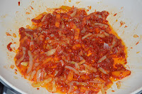Борщ с ботвой: Добавить томат