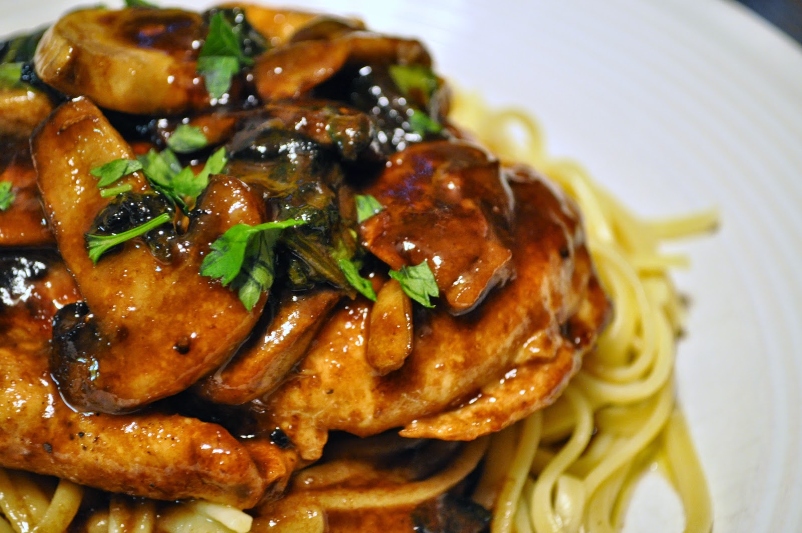 Recipe Honey Mustard Balsamic Glazed Chicken Breasts with Pompeian