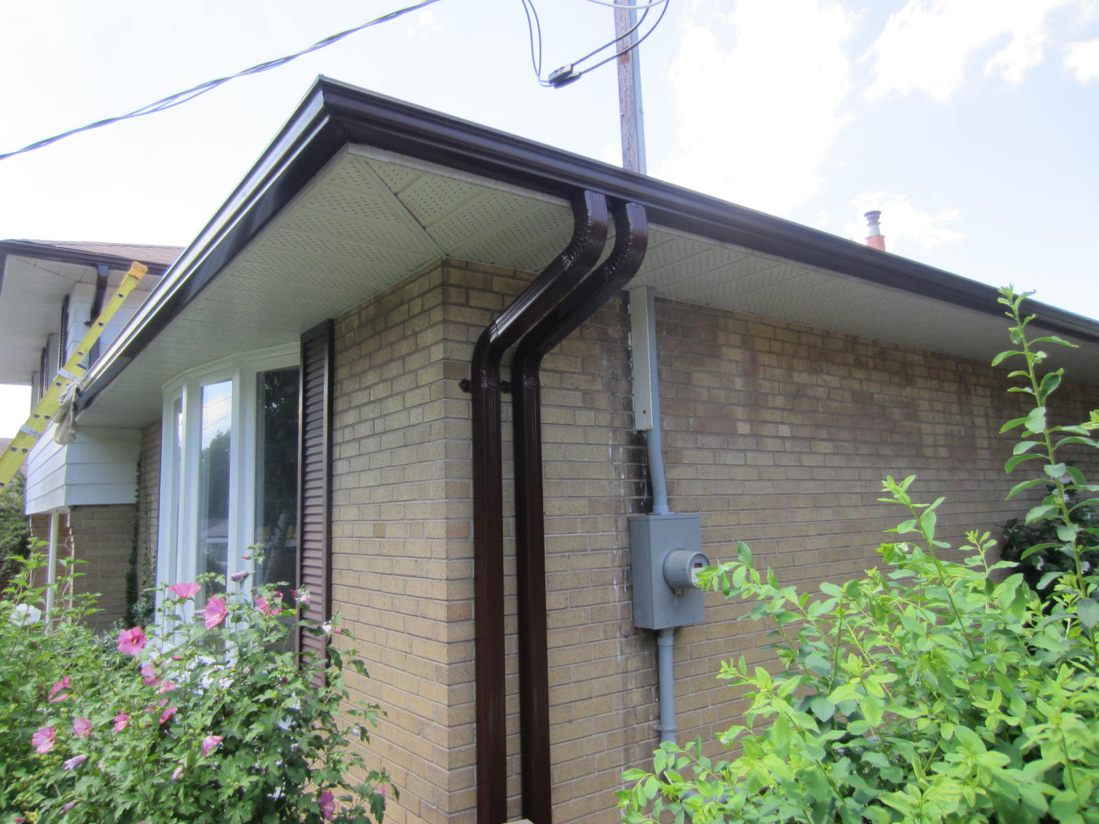 Toronto Eavestroughing Double Barrel Downspouts