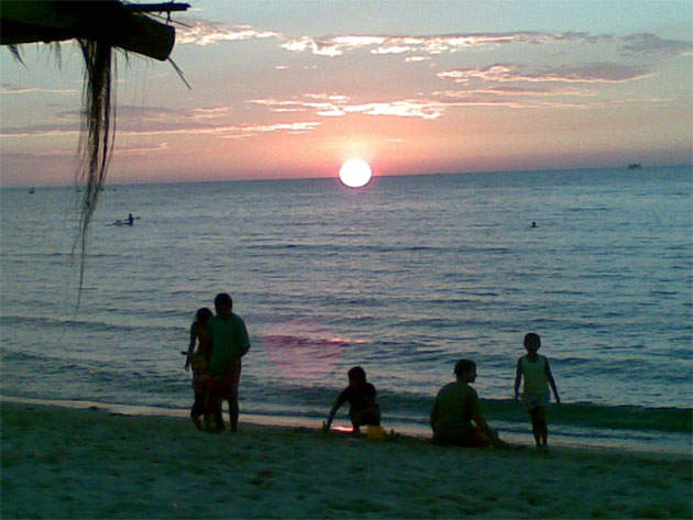 Refreshing ke Pantai Bandengan di Jepara, Jawa Tengah