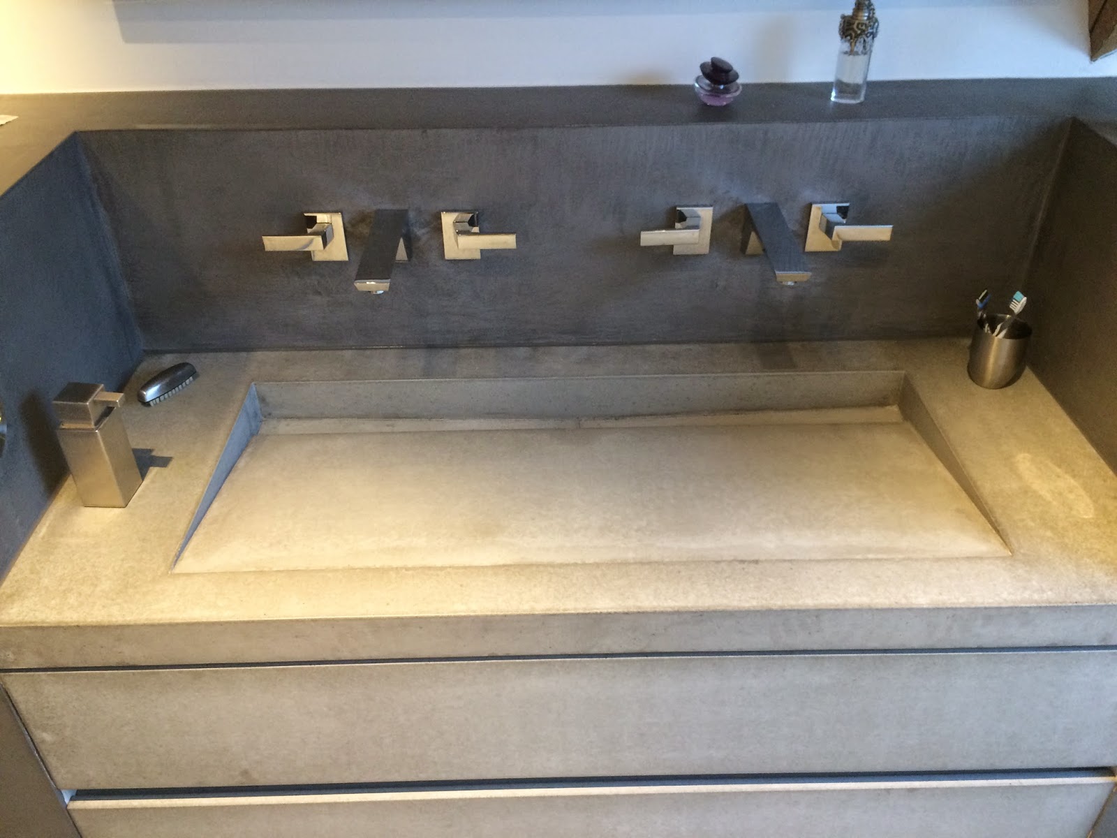 BETON CIRE Oberflächen in BETON LOOK: Oktober 2014